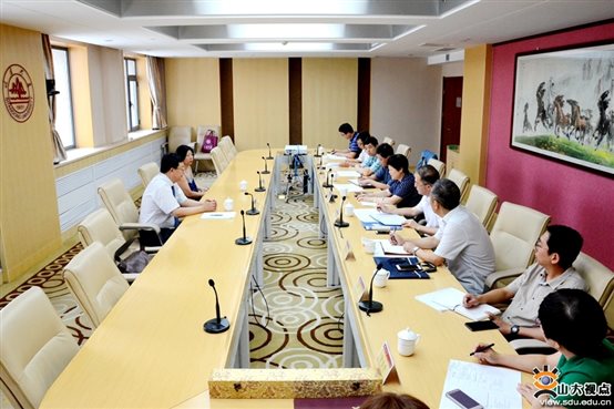 //www.view.huangseweb.org/__local/E/74/76/30162BEAE0F26422A6916725F23_42B9668C_7519E.jpg